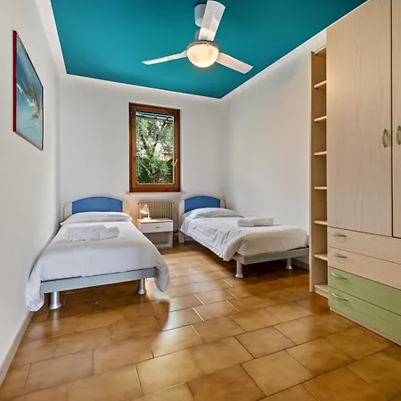 Casa Tuly 1 * 브렌조네 술 가르다